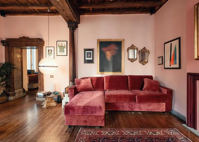 Апартаменты Charme In Piazza Monti *